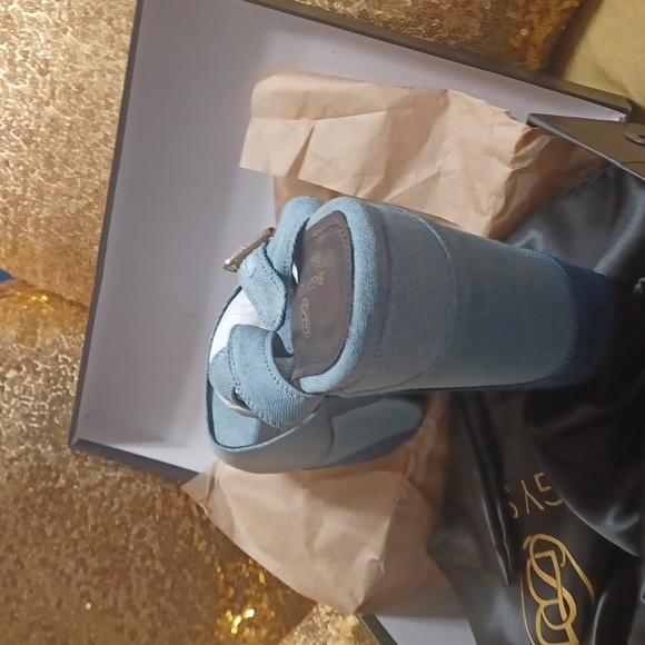 Denim stack heels - Picture 3 of 6